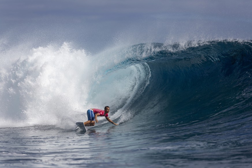 Kauli Vaast, of France, rides a wave during the men&#039;s gold medal final of the surfing competition at the 2024 Summer Olympics, Monday, Aug. 5, 2024, in Teahupo&#039;o, Tahiti. (Ed Sloane/Pool Pho ...