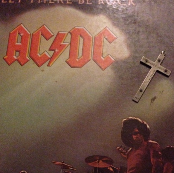 instagram/thingsifoundinrecords