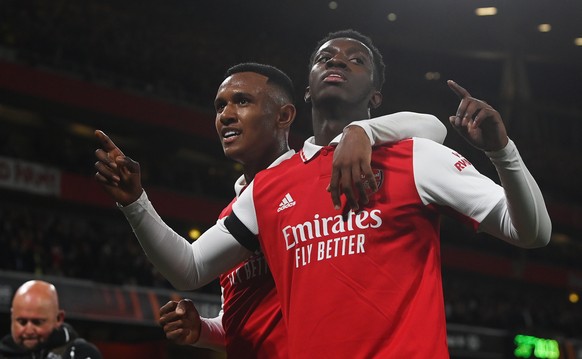 epa10227864 Eddie Nketiah (R) of Arsenal celebrates with teammate Marquinhos after scoring the opening goal during the UEFA Europa League group A soccer match between Arsenal London and Bodo Glimt in  ...