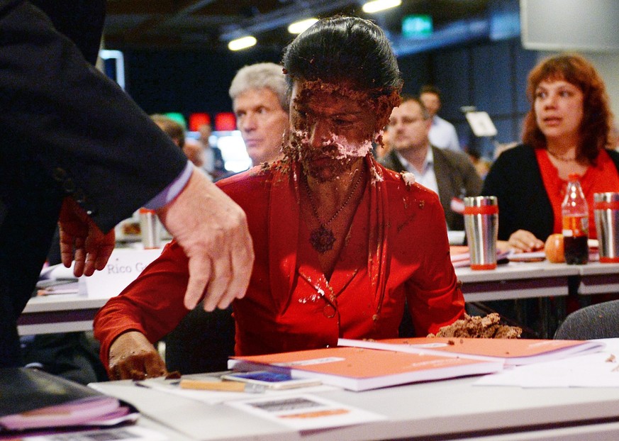 Sahra Wagenknecht nach dem Torten-Angriff.