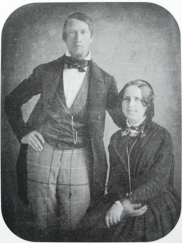 &lt;p&gt;&lt;strong&gt;Johanna Spyri&lt;/strong&gt; (1827–1901), geborene Heusser, wuchs im Dorf Hirzel über dem Zürichsee auf. Mit vierzehn Jahren kam sie zum ersten Mal nach Zürich, um gute Manieren ...