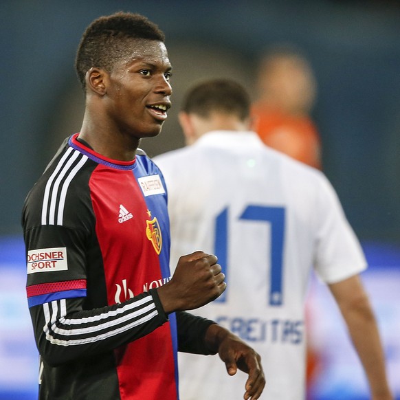 FC Basel Stuermer Breel Embolo jubelt nach dem 2-3 Sieg im Super League Fussballspiel zwischen dem FC Zuerich und den FC Basel 1893 im Stadion Letzigrund, am Samstag, 7. Mai 2016 in Zuerich. (KEYSTONE ...