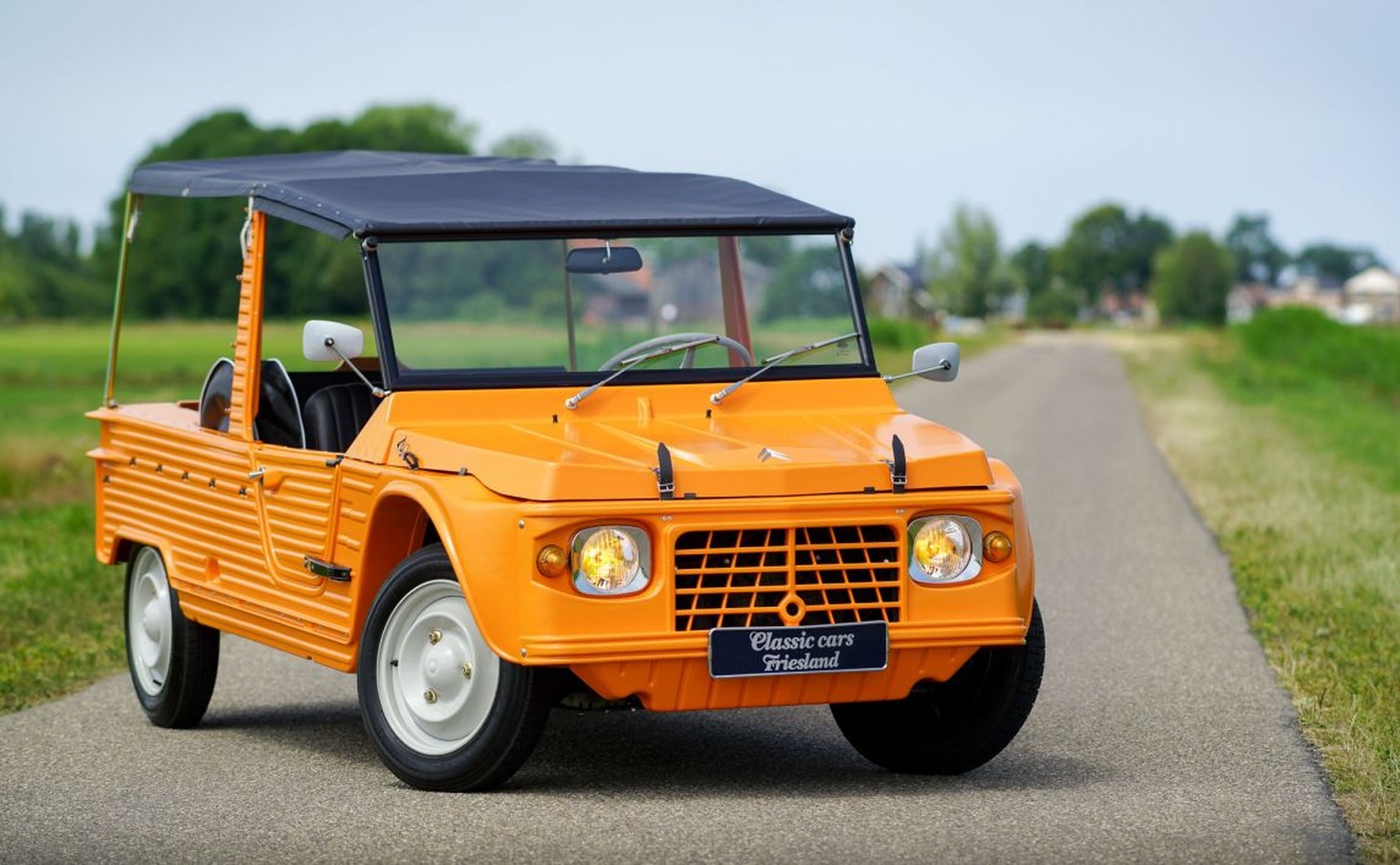 citroen mehari jeep 70erjahre auto retro

https://www.classicargarage.com/archives/citroen-mehari-1974