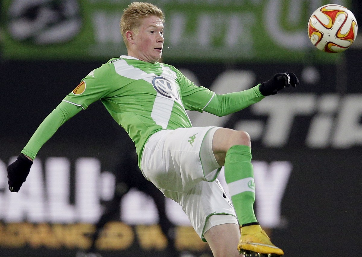 Für ihn hier wird angeblich kurzerhand 75 Millionen hingeblättert, de Bruyne soll künftig für Manchester City kicken. &nbsp;