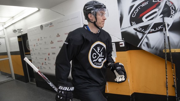 Lugano: Hockey, allenamento Atte Ohtamaa, nuovo straniero HC Lugano. Nella foto il nuovo straniero del HC Lugano Atte Ohtamaa durante l&#039;allenamento. .© Keystone / Ti-Press / Pablo Gianinazzi