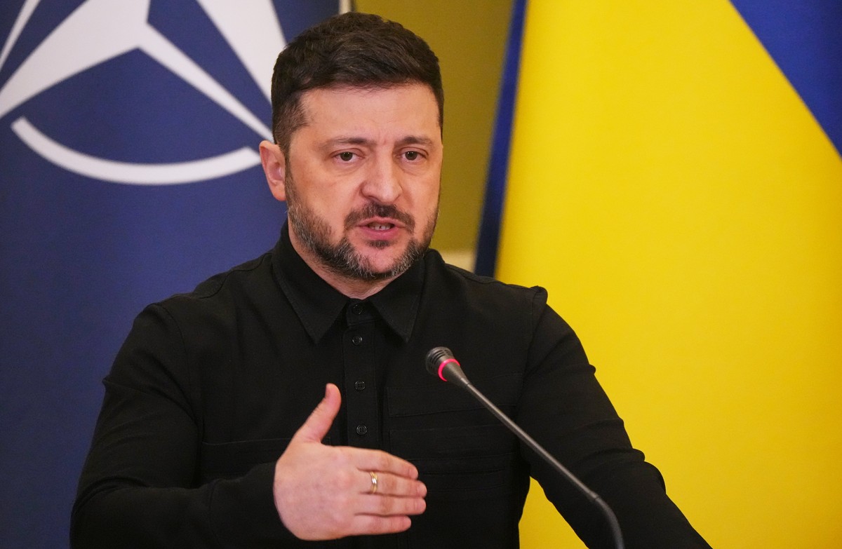 Ukrainian President Volodymyr Zelenskyy speaks during a joint news conference with NATO Secretary General Mark Rutte, in Kyiv, Ukraine, Tuesday, Feb. 3, 2026. (AP Photo/Sergei Grits)
Volodymyr Zelensk ...