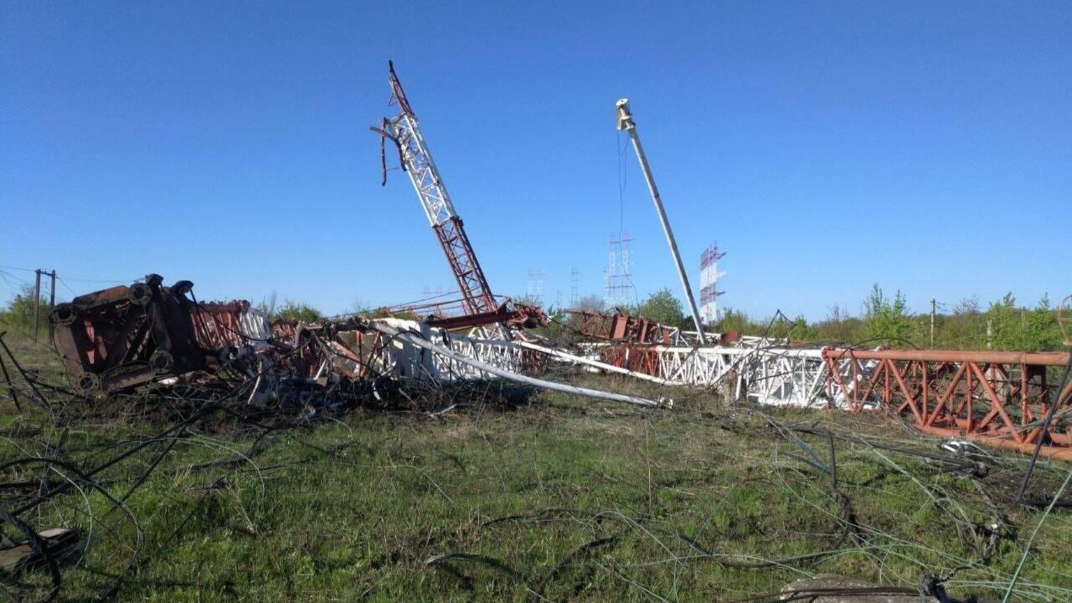 Republik Moldau, Schäden nach Explosionen in Transnistrien Moldova Transnistria Explosions 8175946 26.04.2022 In this handout photo released by the Interior Ministry of the unrecognized Transnistrian  ...