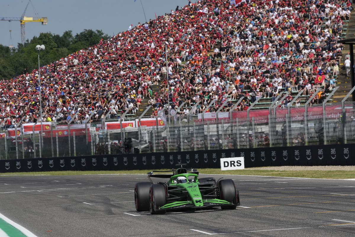 Kick Sauber driver Nico Hulkenberg of Germany steers his car during the qualifying session ahead of the Italy's Emilia Romagna Formula One Grand Prix, at the Enzo and Dino Ferrari racetrack in Im ...