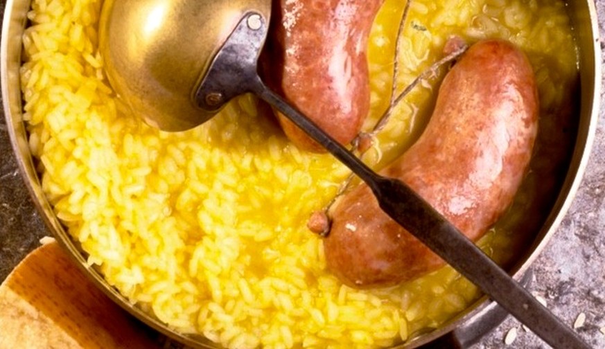 risotto luganighe ticino tessin http://www.myswitzerland.com/it-ch/risotto-ticinese.html