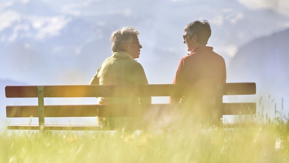 ARCHIV -- ZU DEN ABSTIMMUNGEN AM SONNTAG, 19. MAI 2019, UEBER DAS EU-WAFFENRECHT UND DEN AHV-STEUERDEAL, STELLEN WIR IHNEN FOLGENDES BILDMATERIAL ZUR VERFUEGUNG -- 
[Symbolic Image, Staged Picture] T ...