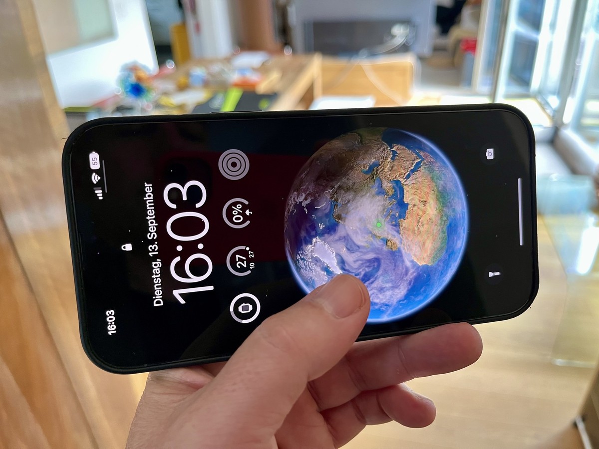 iPhone 13 Pro Max im Landscape-Modus