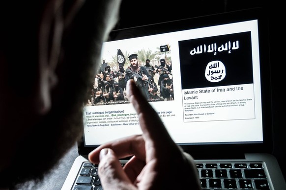 IS-Propagandamaterial: Die Unterstützung der Terrorgruppe ist strafbar.