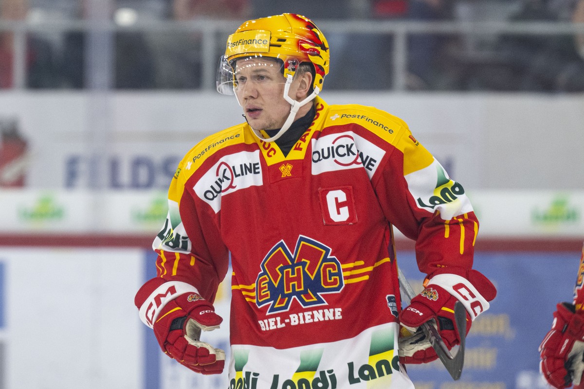 PostFinance Top Scorer Toni Rajala (EHCB) im Eishockey Play der National League zwischen dem EHC Biel und dem HC Lausanne, am Dienstag, 26. November 2024, in der Tissot Arena in Biel. (PostFinance/KEY ...