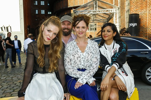 Pheline Roggan, Christian Ulmen, Emily Cox und Collien Ulmen-Fernandes zu Gast beim Joyn Launch Event zum Start der gemeinsammen Streamingplattform von Pro7Sat1 und Discovery im ewerk am Dienstag 18.0 ...