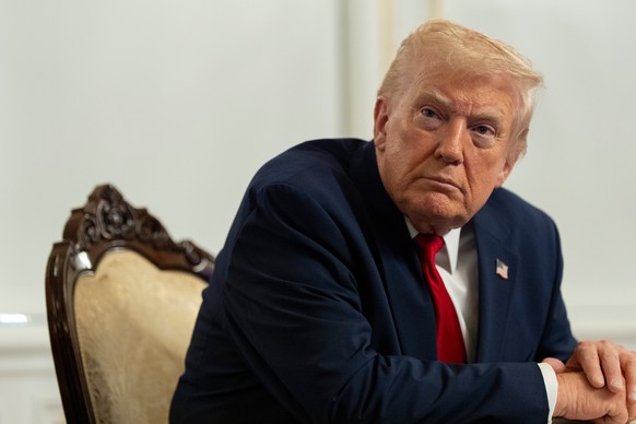 President Donald Trump speaks to reporters after speaking to troops via video from his Mar-a-Lago estate on Thanksgiving, Thursday, Nov. 27, 2025, in Palm Beach, Fla. (AP Photo/Alex Brandon)
Donald Tr ...