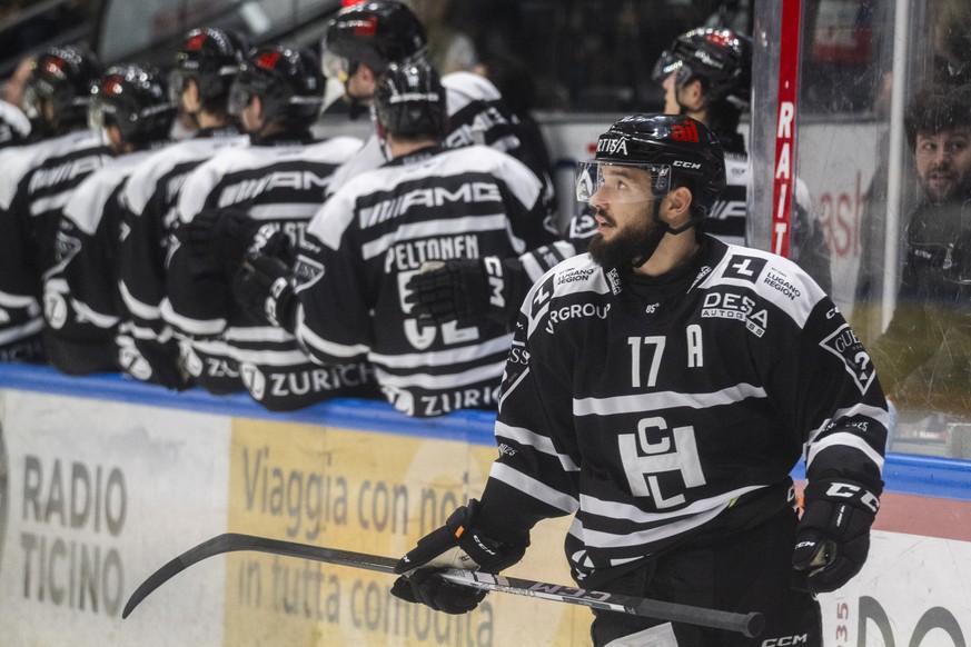 Luca Fazzini (HCL), celebrate the 3 - 1 goal, during the regular season of National League Swiss Championship 2025/26 between HC Lugano and SC Bern at the ice stadium Cornèr Arena in Lugano, Switzerla ...