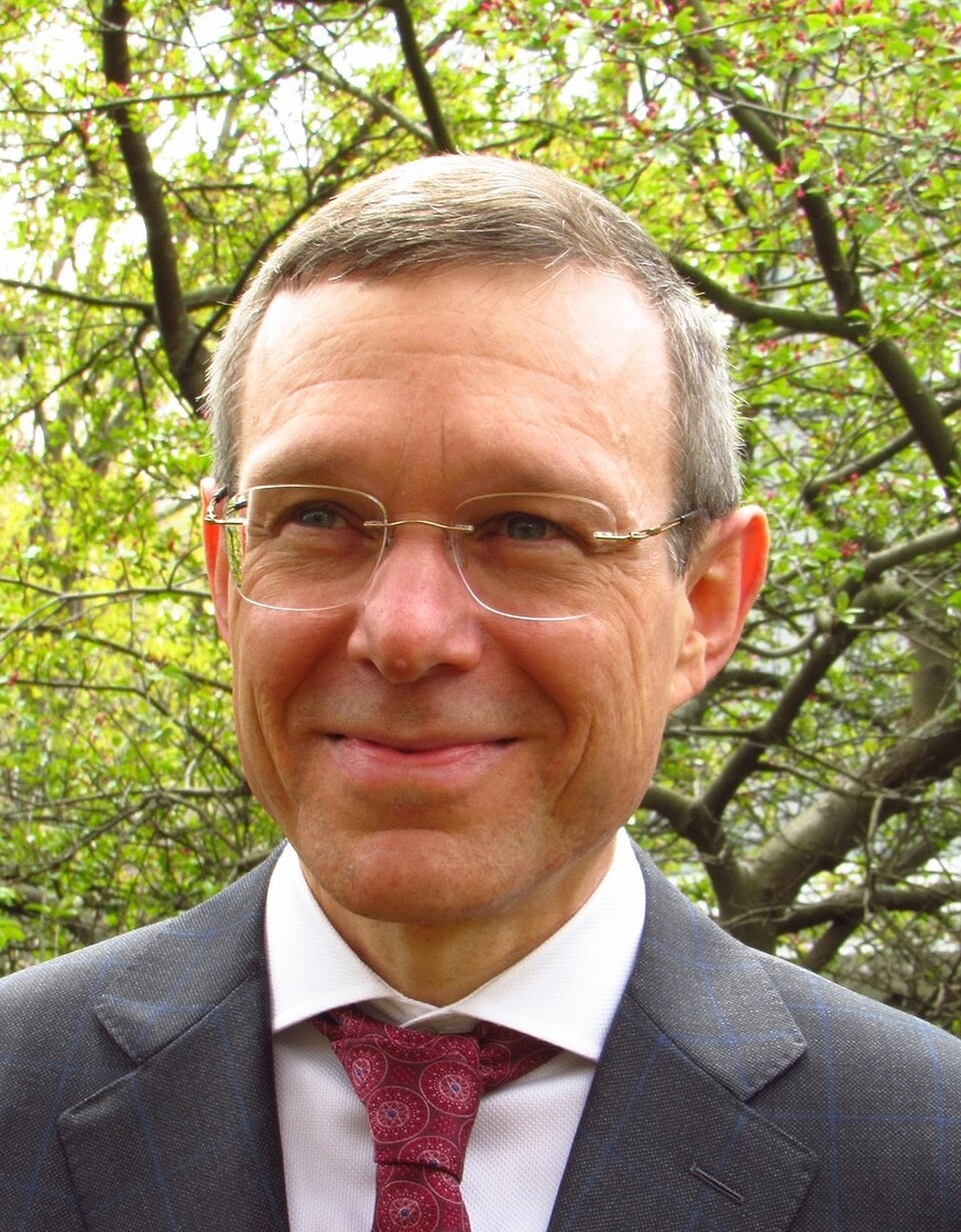 Avi Loeb
https://commons.wikimedia.org/w/index.php?curid=89607572