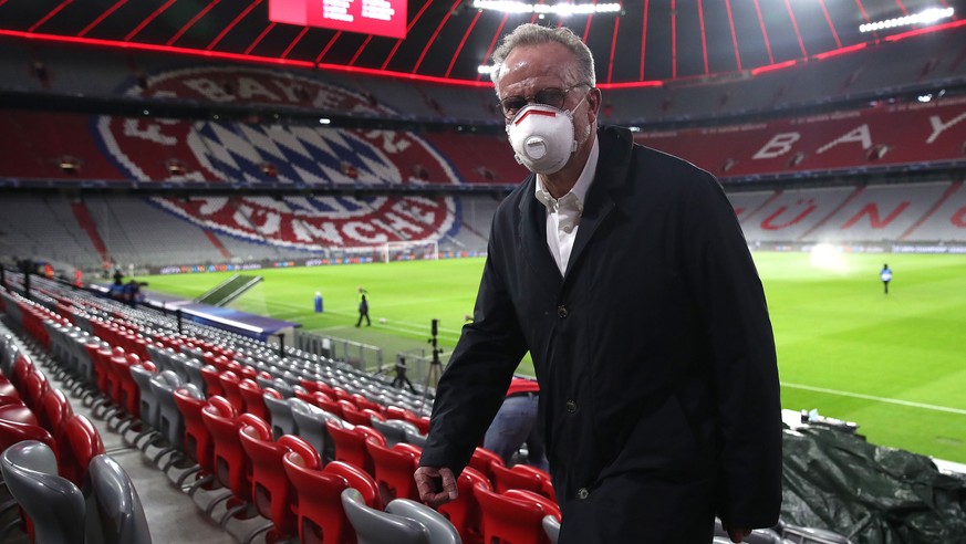 epa08763572 Karl-Heinz Rummenigge, CEO of FC Bayern Munich, looks on prior to the UEFA Champions League Group A stage match between FC Bayern and Atletico Madrid at Allianz Arena in Munich, Germany, 2 ...