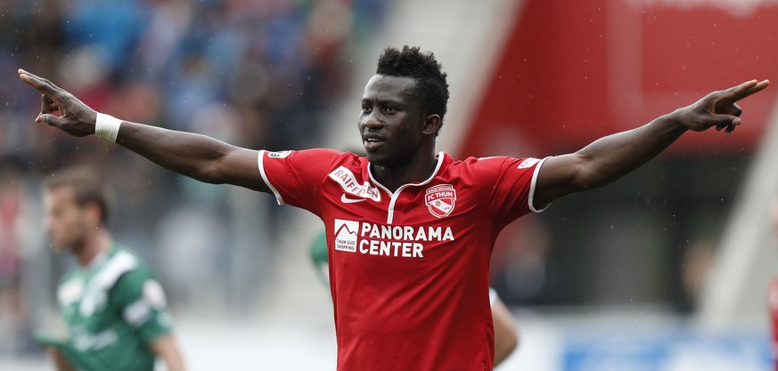 27.04.2014; Thun; Fussball Super League - FC Thun - FC St.Gallen; Sekou Sanogo (Thun) jubelt nach dem 3:0. (Christian Pfander/freshfocus)