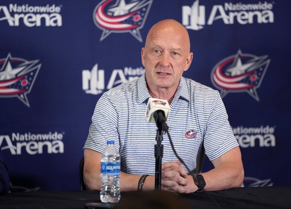 NHL, Eishockey Herren, USA Columbus Blue Jackets announce Mike Babcock as Head Coach Jul 1, 2023 Columbus, OH, USA Columbus Blue Jackets introduce Mike Babcock as their new head coach during a press c ...