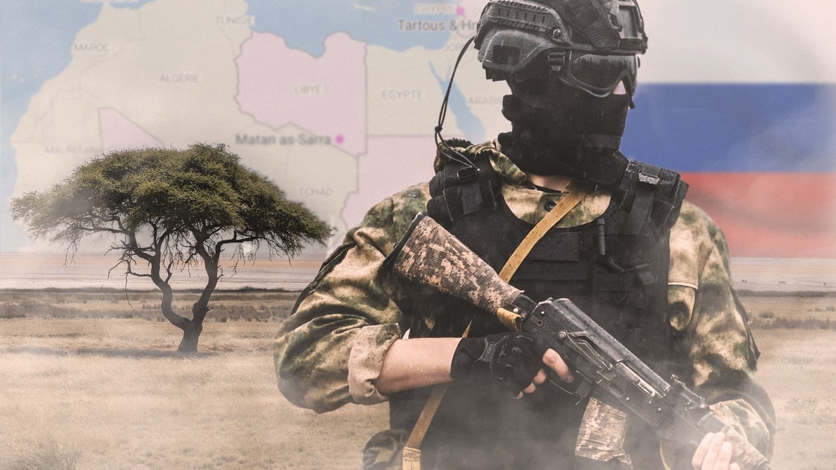 Un mercenaire / paramilitaire russe dans la savanne (image d'illustration).