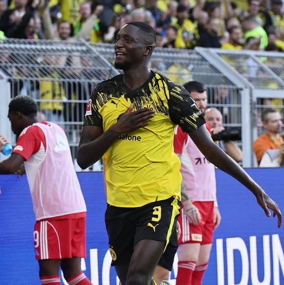 epa12340750 Serhou Guirassy of Dortmund celebrates scoring the 2-0 goal during the German Bundesliga soccer match between Borussia Dortmund and 1. FC Union Berlin in Dortmund, Germany, 31 August 2025. ...