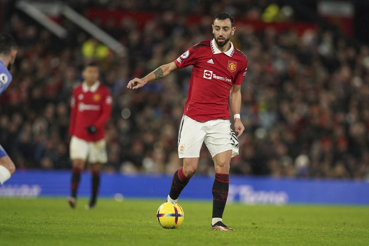 Manchester United's Bruno Fernandes controls the ball during the English Premier League soccer match between Manchester United and Bournemouth at Old Trafford in Manchester, England, Tuesday, Jan ...