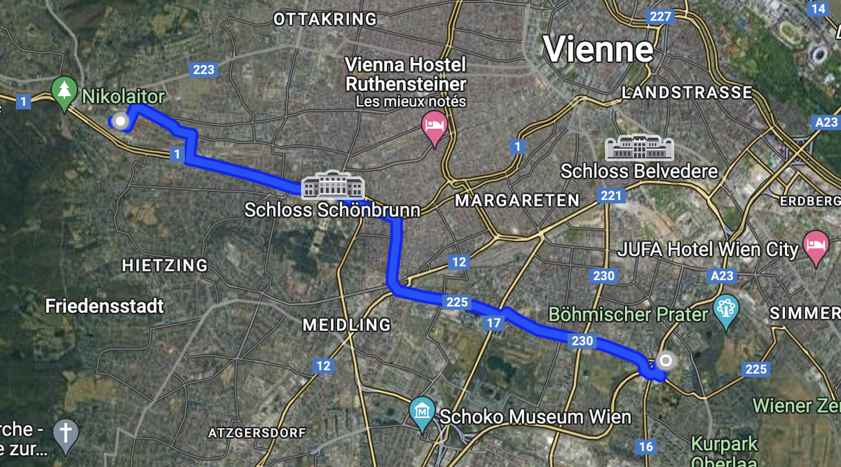 Nous voici en Autriche, pour le derby viennois: à gauche, l'Allianz-Stadion du Rapid et à droite, au sud de la capitale autrichienne, la Generali Arena de l'Austria.
