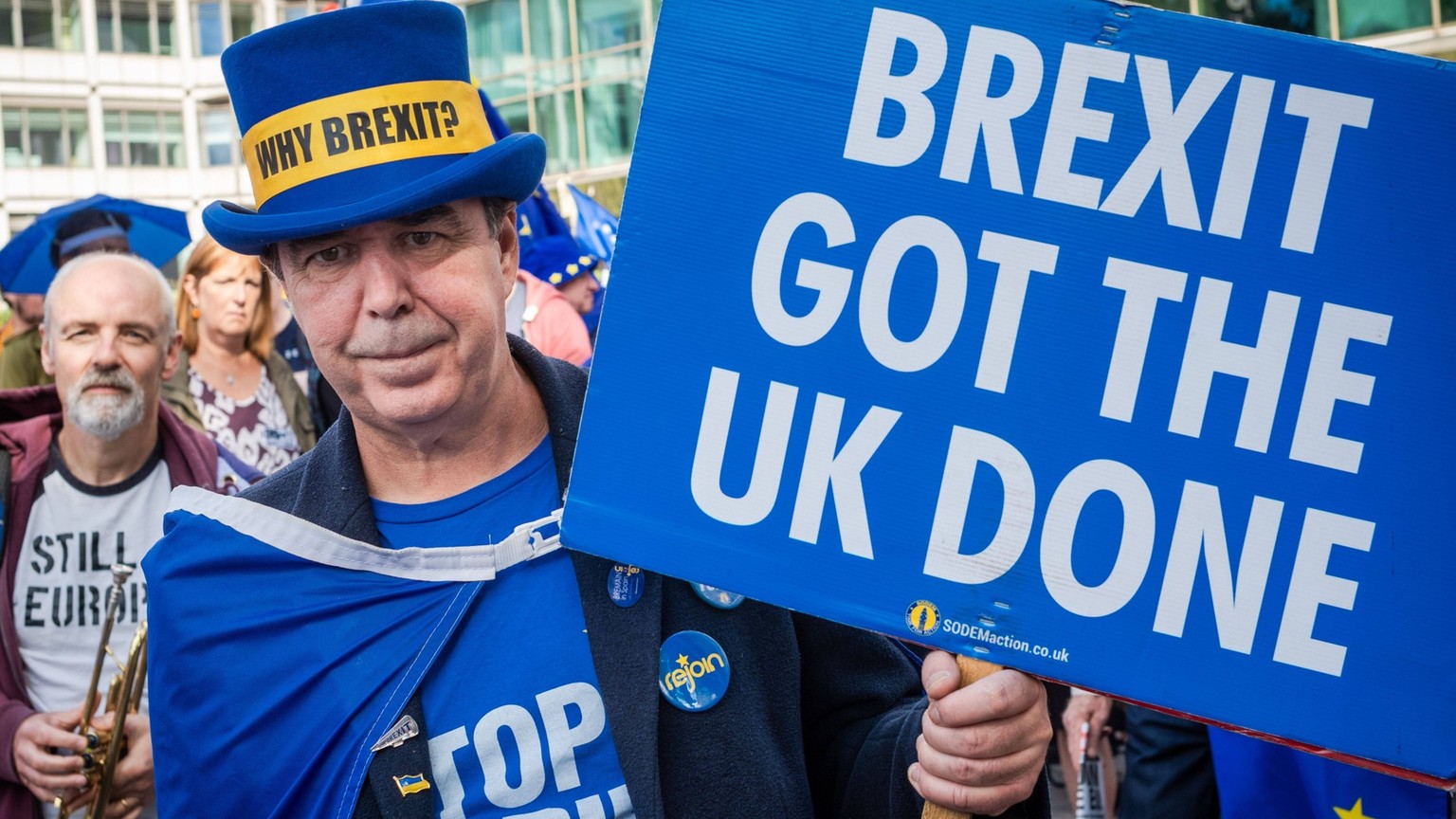 EU National Rejoin March against Brexit, London, UK. London, UK, Sep 23 2023, Prominent anti-Brexit campaigner Steve Bray at the EU National Rejoin March in central London. Thousands of people marched ...