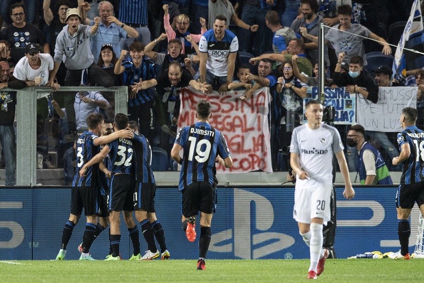 Atalanta�s player celebrate their first goal during the UEFA Champions League soccer match between Atalanta Bergamo of Italy and BSC Young Boys Bern of Switzerland, at the Gewiss stadium on Wednesday, ...