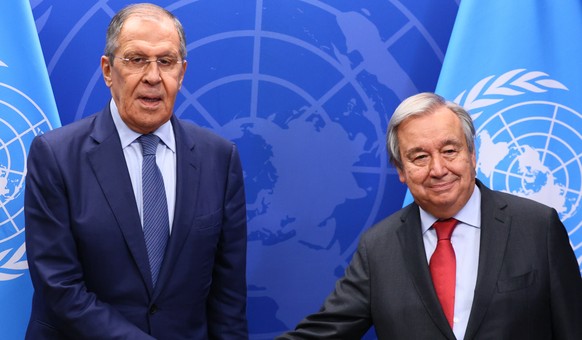 epa10200768 A handout photo made available by the Russian Foreign Ministry&#039;s press service on 23 September 2022 shows Russian Foreign Minister Sergey Lavrov (L) and United Nations (UN) Secretary- ...