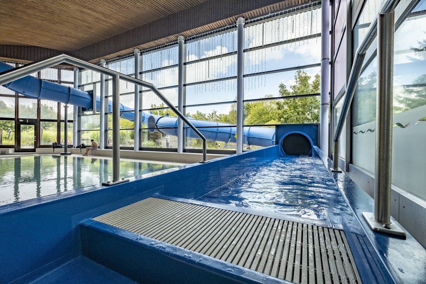 Rutschbahn Hallenbad Rutschen Rauszeit Sportzentrum Zuchwil Schweiz