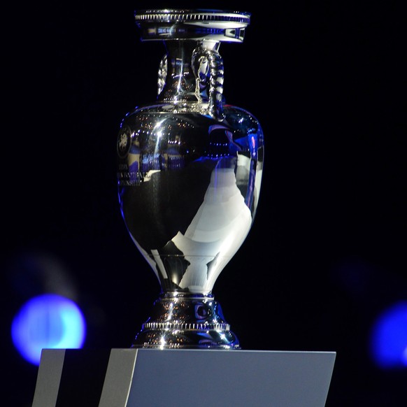 Der EM-Pokal ist nach Henri Delaunay benannt.