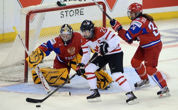 Anna Prugova ist Torhüterin des russischen Eishockeyteams.