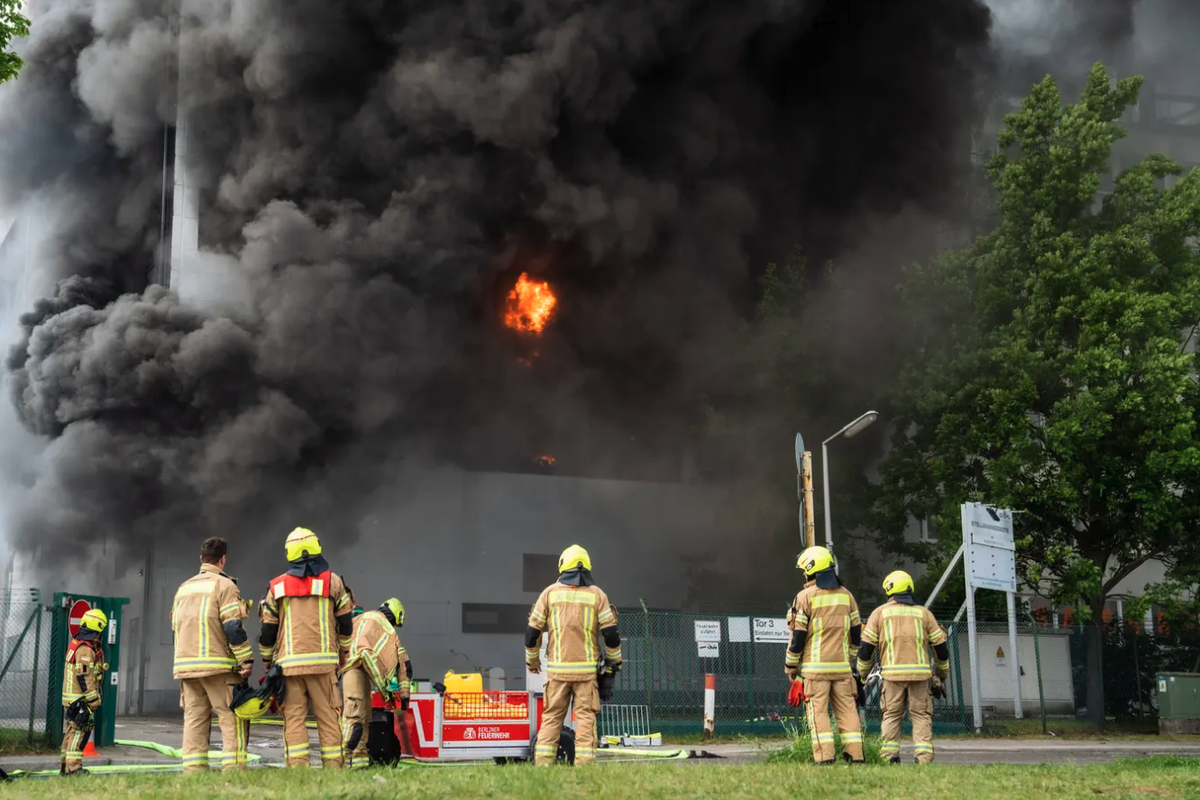 Incendie dans le complexe industriel du groupe Diehl à Berlin Lichterfelde : des saboteurs russes sont-ils derrière ?