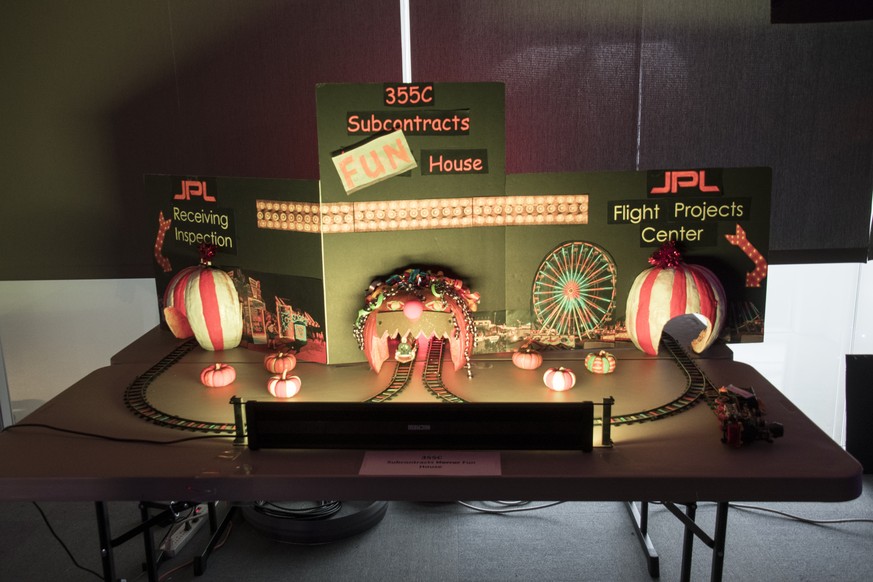Pumpkin Carving Contest
Requester: Jane Platt
Photographer: Bob PAz
Date:10/30/19
Photolab order: IMCOPS18.10.01.8