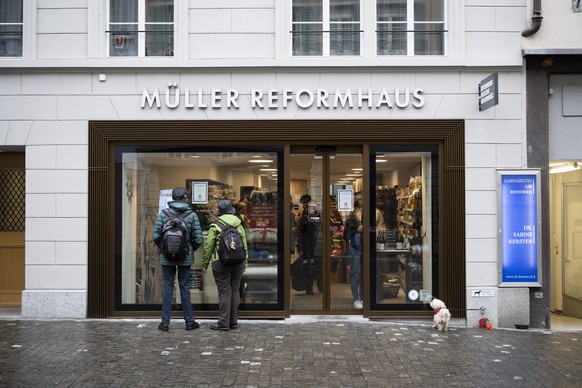 Die Filiale der Ladenkette Reformhaus Mueller am Zuercher Rennweg, aufgenommen am Dienstag, 3. Januar 2023 in Zuerich. 37 Filialen an 17 Standorten in der Schweiz schliessen ihren Geschaeftsbetrieb pe ...
