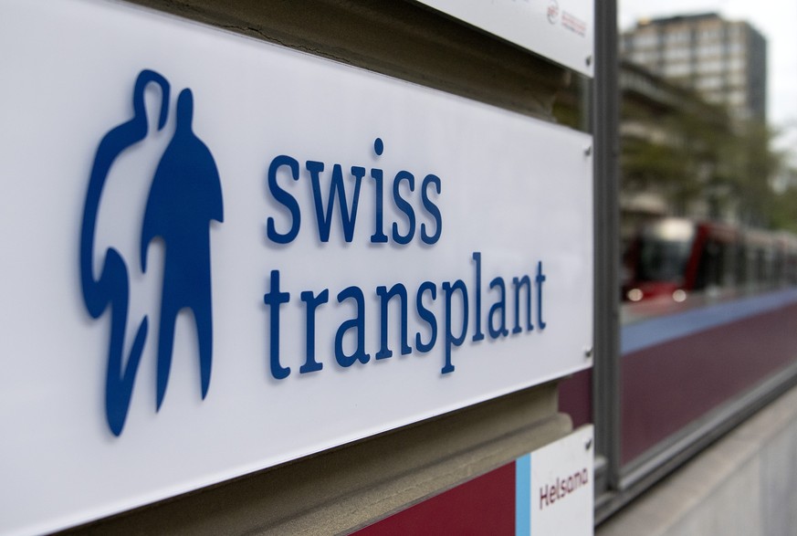 Sicht auf das Logo von Swisstransplant, am Freitag, 30. April 2021, in Bern. Swisstransplant ist die Nationale Stiftung fuer Organspende und Transplantation.(KEYSTONE/Peter Schneider)