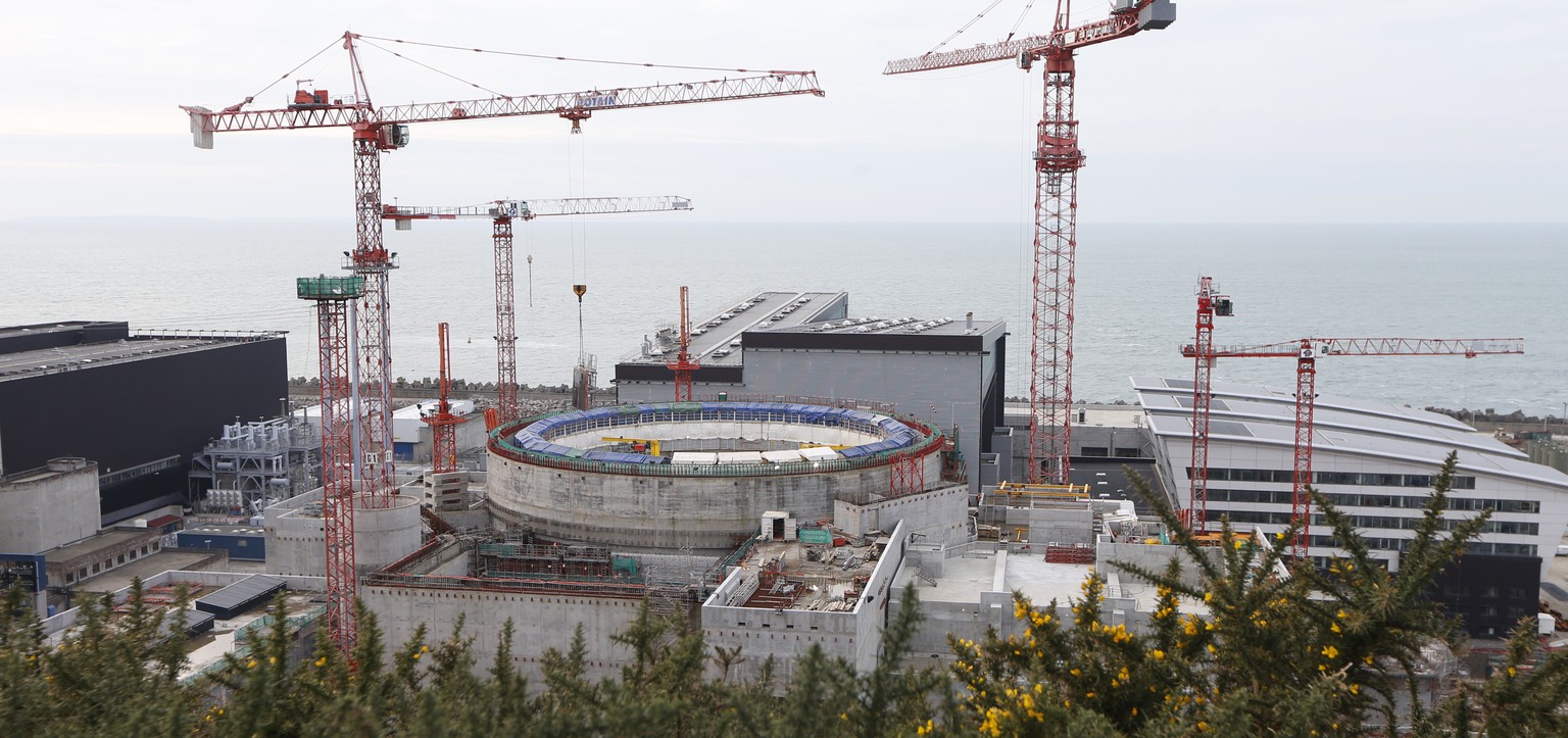General view of the construction site of the third-generation European Pressurised Water nuclear reactor (EPR) in Flamanville, north-western France, January 17, 2013. French utility group EDF said it  ...