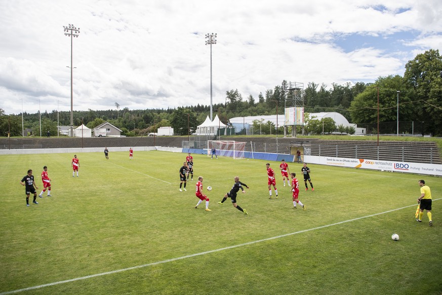 Leere Zuschauerraenge im Testspiel zwischen dem Challenge League Club FC Aarau und dem Super League Club FC Thun im Stadion Bruegglifeld, am Samstag, 06. Juni 2020 in Aarau. (KEYSTONE/Ennio Leanza)