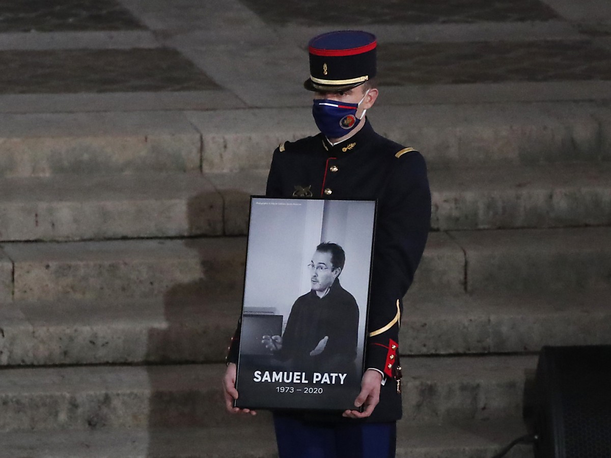 Sept hommes et une femme sont jugés dès lundi devant la cour d'assises spéciale de Paris pour leur rôle dans l'assassinat en octobre 2020 de l'enseignant Samuel Paty (archives).