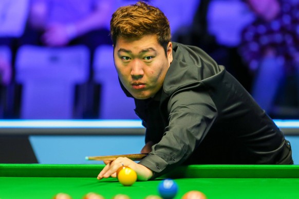 Snooker 2022 Betvictor Scottish Open Yan Bingtao during Day 3 of the BetVictor Home Nations Series Scottish Open 2022. Liam Highfield vs Yan Bingtao 2022 Betvictor Scottish Open at Meadowbank Arena, E ...