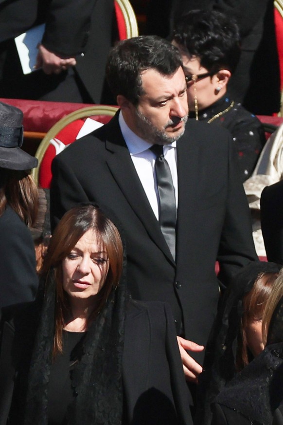 Vatican, April 26, 2025 - the funeral Mass of the Roman Pontiff Francis Bergoglio was celebrated in St. Peter's Basilica, as provided for in the Ordo Exsequiarum Romani Pontificis. In the photo: ...