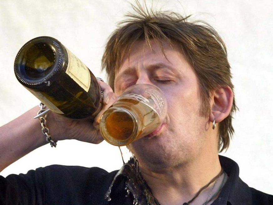 Shane McGowan Pogues Champagner Bier Alkohol trinken saufen yeah