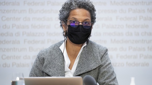 Linda Nartey, Kantonsaerztin Bern, spricht waehrend einer Medienkonferenz zur aktuellen Situation des Coronavirus, am Mittwoch, 7. April 2021 in Bern. (KEYSTONE/Peter Klaunzer)