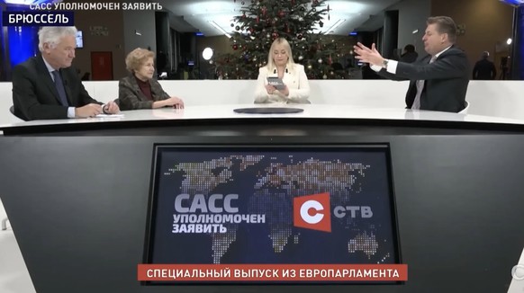 Dezember 2022: Live aus dem EU-Parlament in Straßburg sendete Sass mit Krah (r.) und Zdanoka.