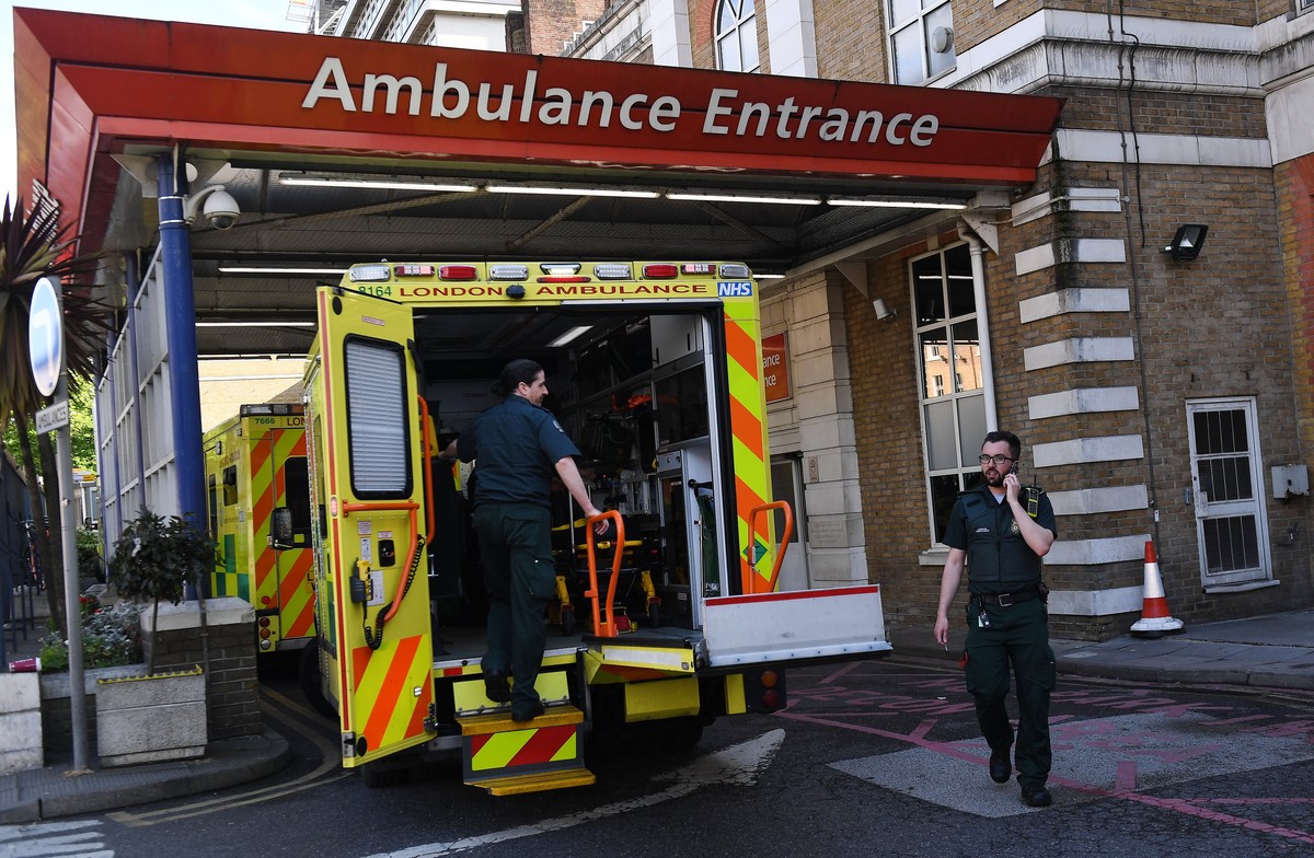 epa05959944 Ambulances stand outside an NHS hospital in London, Britain, 12 May 2017. According to a statement by Britain's National Health Service (NHS), several hospitals across England have be ...