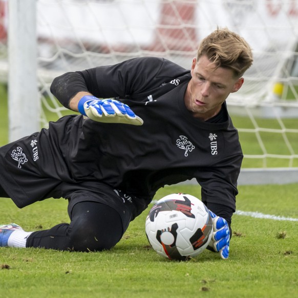 Jonas Omlin rejoint Leverkusen
