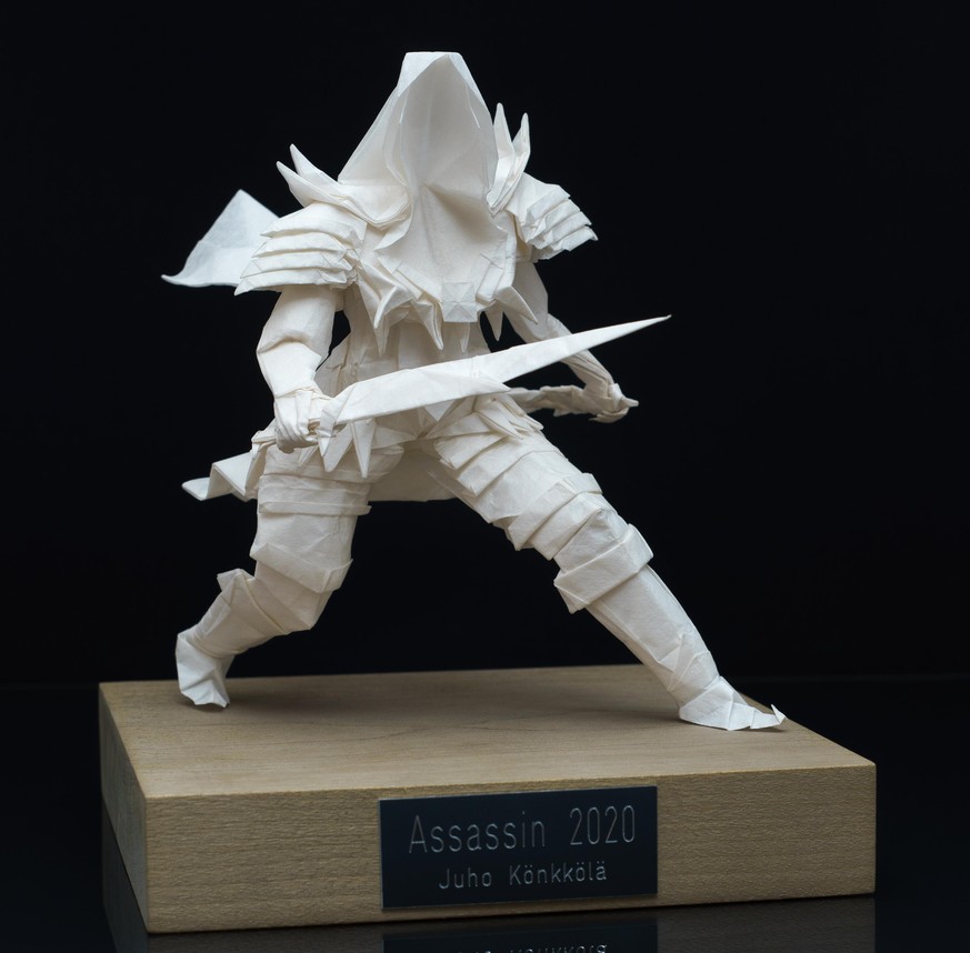 Origami-Figur Assassin von Juho Könkkölä.