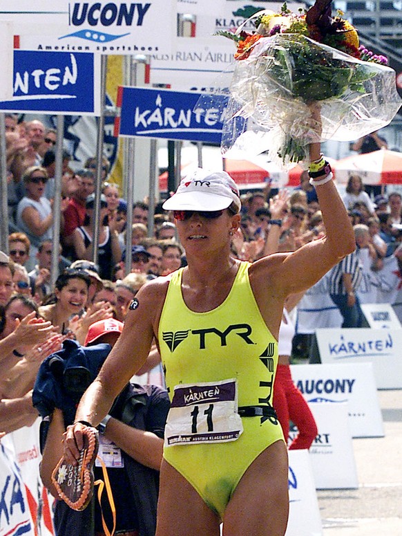 America&#039;s Wendy Ingraham wins as best woman the triathlon &quot;Ironmen&quot; in Klagenfurt, Austria on Sunday, July 23, 2000 with the time 9:12:50 hours. (AP Photo/Gert Eggenberger)